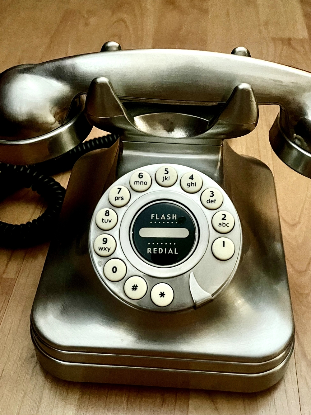 Classic Silver Rotary-Style Desk Phone with Flash/Redial